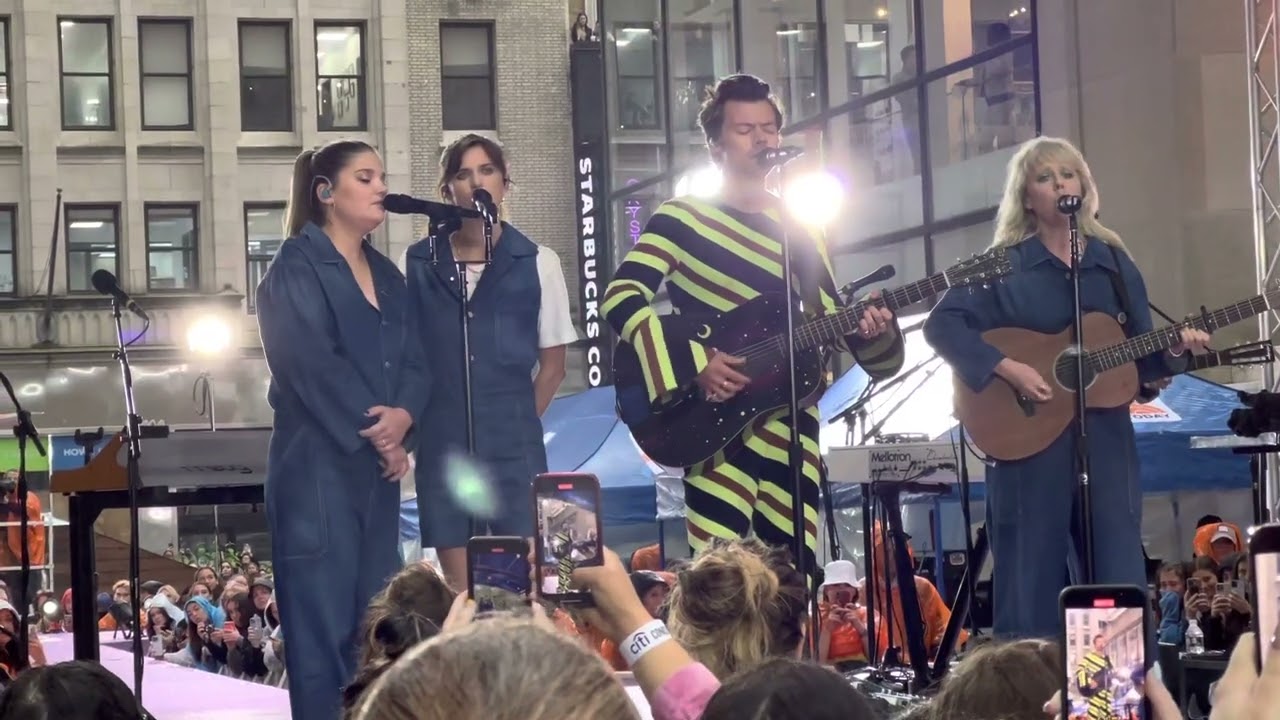 Harry Styles Boyfriends-Today Show 5/19/22