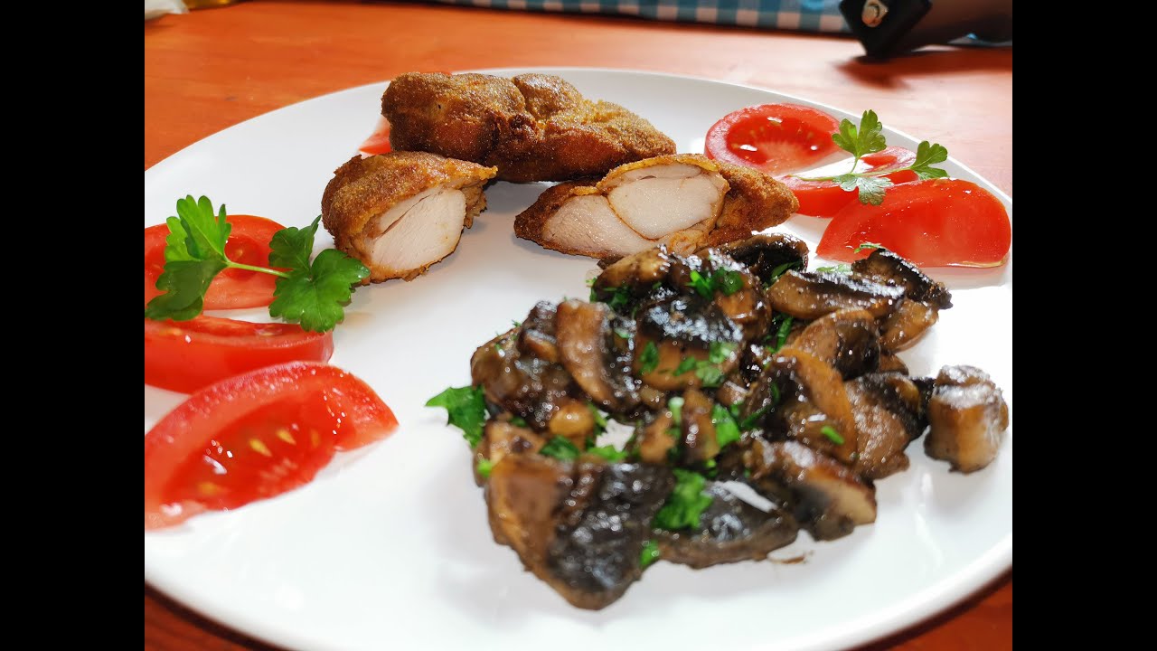 Sous vide rántott csirkecomb boros gombával