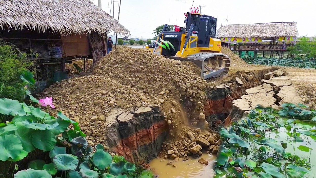 Unbelievable Power SHANTUI Dozer Filling a Massive Land Sink on Dangerous Unstable Ground