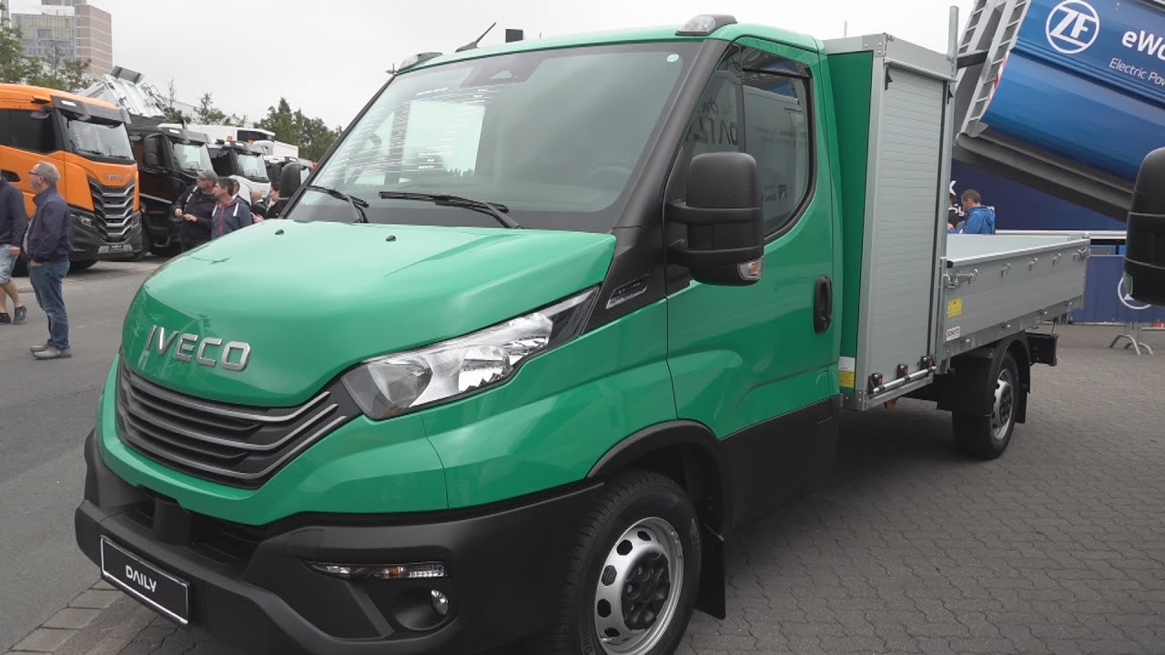 Iveco Daily 35S14A8 Tipper Truck (2025) Exterior and Interior