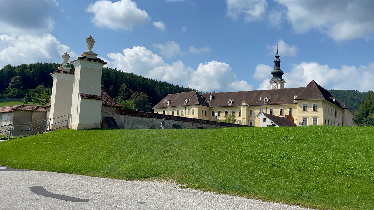 STIFT REIN UND WALLFAHRTSKIRCHE MARIA STRAßENGEL