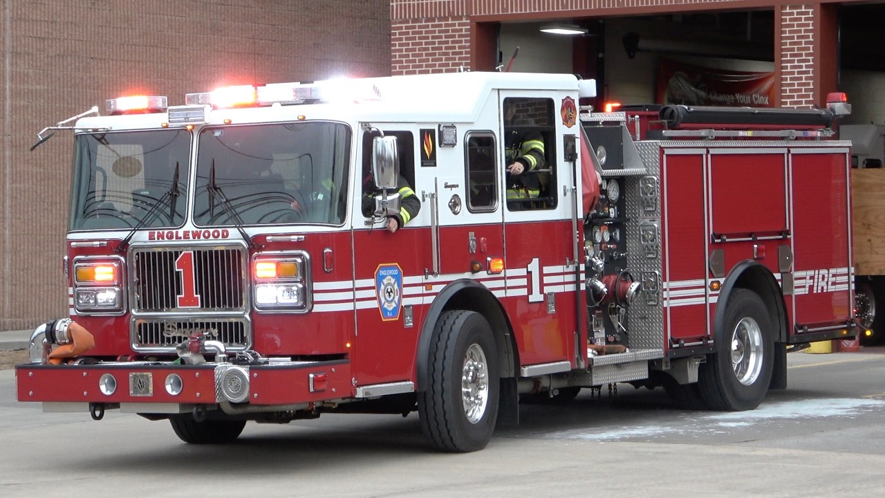 Englewood FD Truck 2, Engine 1, & Engine 3 Responding