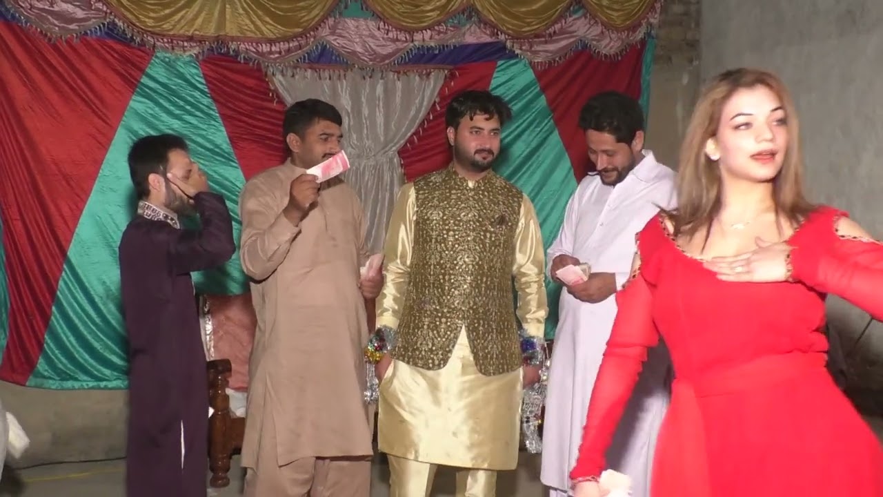 anees wedding mujra 1