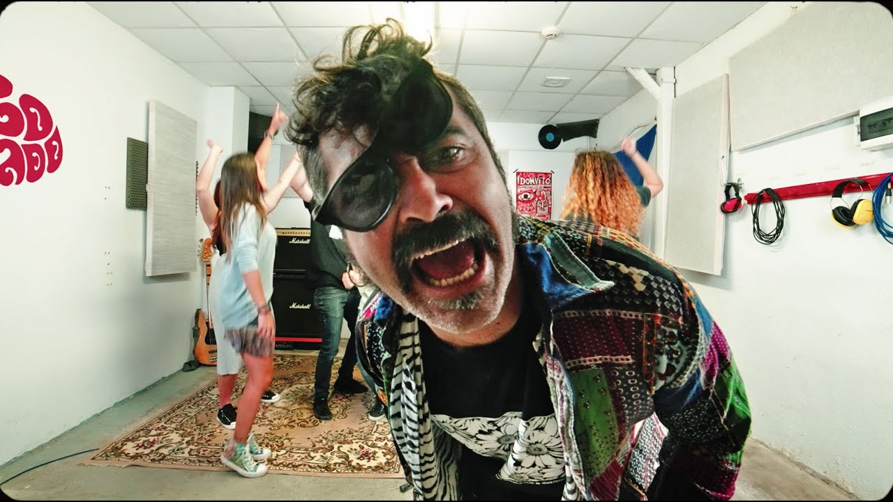 Nos equivocamos - Palo Domado ( Video Oficial )