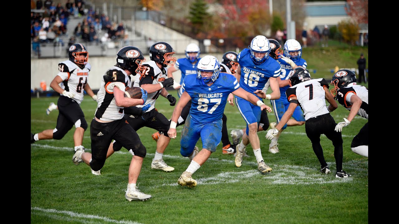 Highlights: La Center gets back to 1A state football playoffs with 28-7 win over Granite Falls