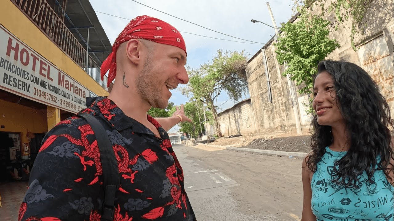 Zaprosiłem Kolumbijkę na masaż w moim pokoju 🇨🇴