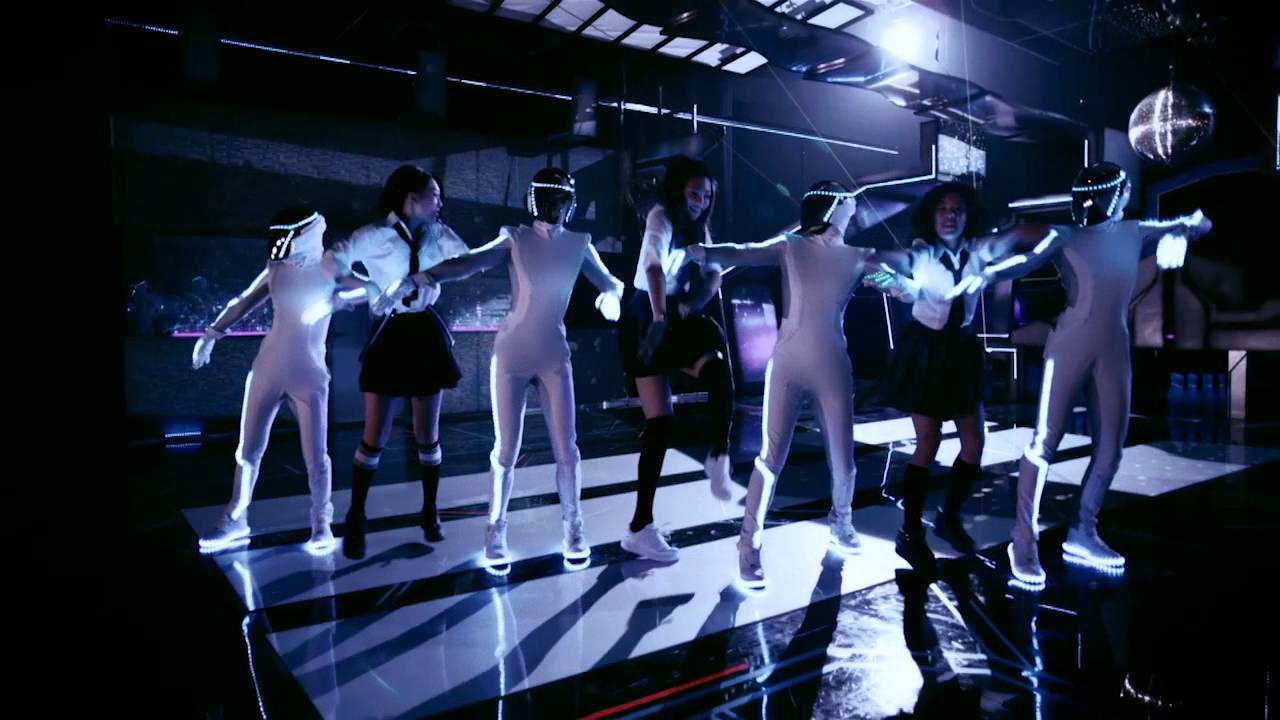 E-girls / 制服ダンス ～E.G. Anthem -WE ARE VENUS-～
