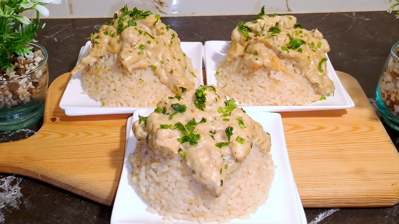 عشاء خفيف ضريف 😋روز بدجاج بصوص لذيذة جدا 🔥👌🏻🇲🇦 مختلف عن المعتاد جربوها وردو عليا 🥰