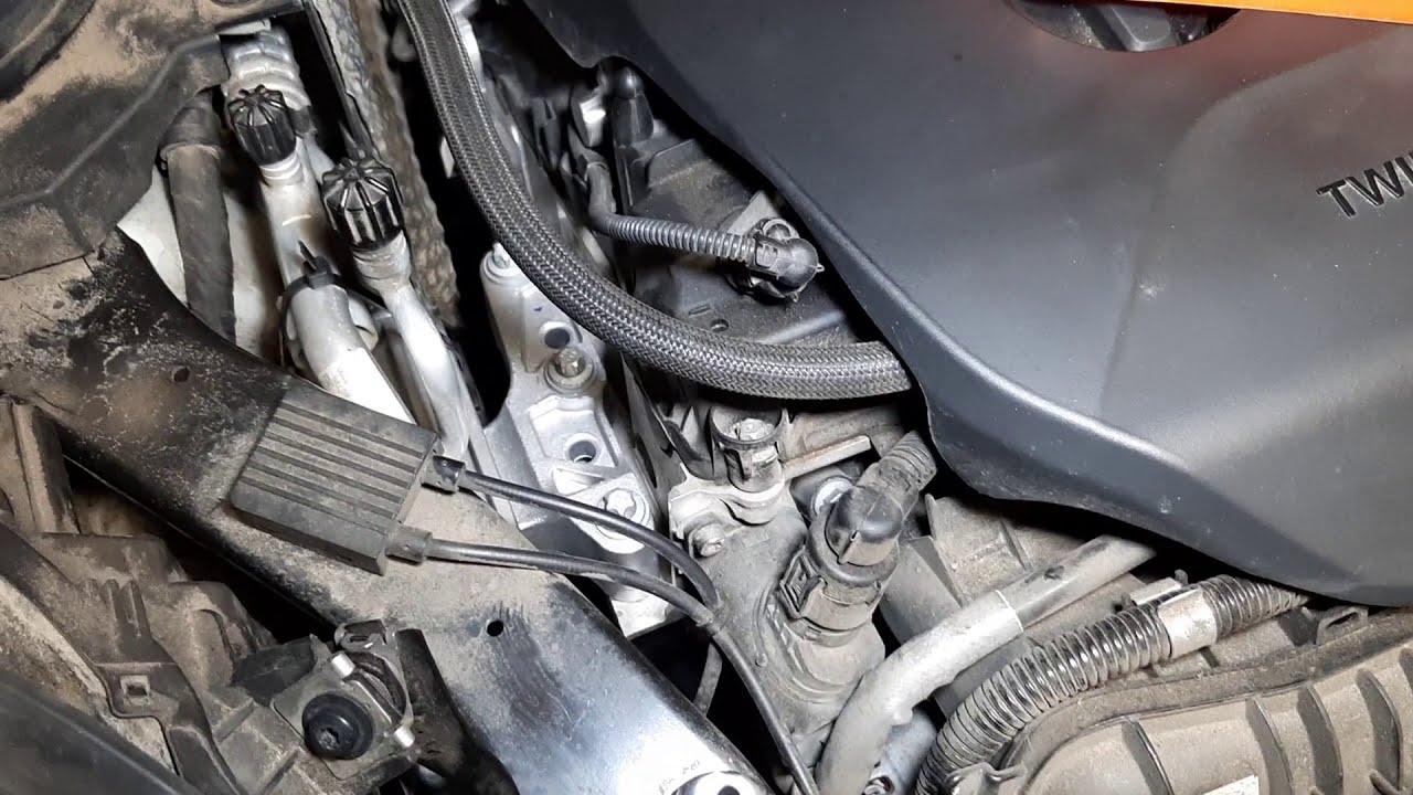 2016 Mini Cooper S F55, F56 Upper Motor mount tips.