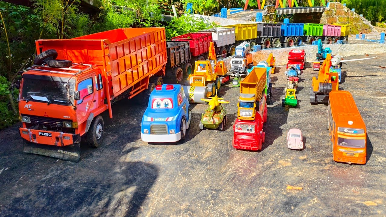 WADIDAU !!! Mobil Truk Tronton Panjang Bongkar Mainan Mobil Mobilan Truk Molen, Bus Telolet, Ambulan