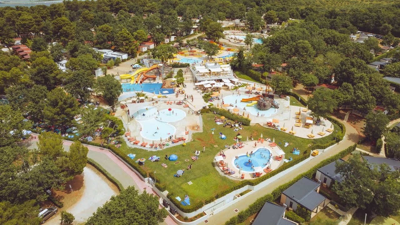 Camping Lanterna Premium Camping resort | Roan Luxury Camping Holidays