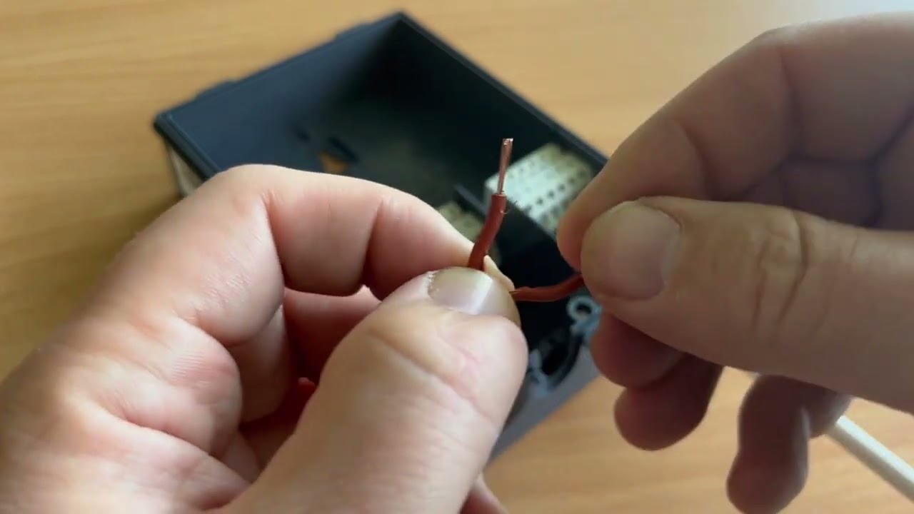 Stoves & Solar | Guide: Wiring Sorel MTDCV5 Solar Controller