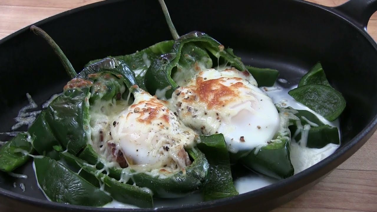 Huevos Poblano  (Egg inside Mexican Pepper)