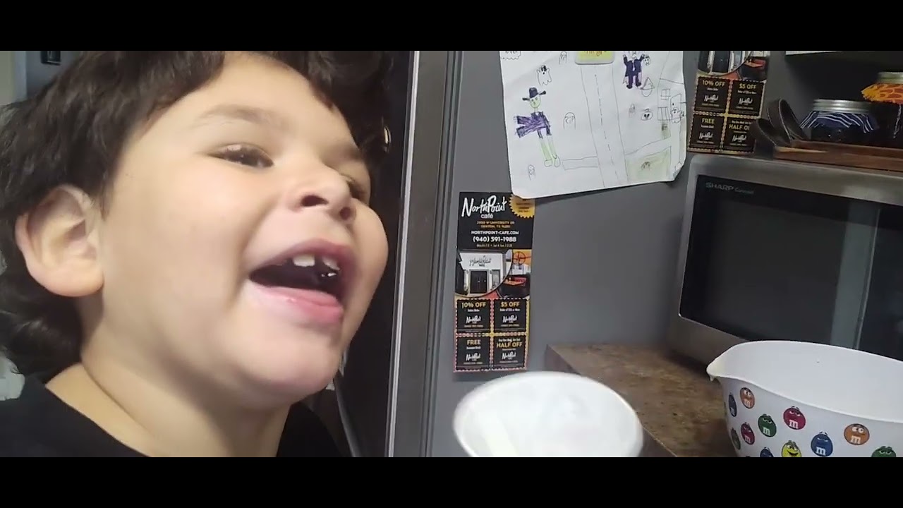 Giddy Man and Gizmo Super Cool Super Smart Super Show!! The guys Cook Pancakes!?! Is the house ok!?!