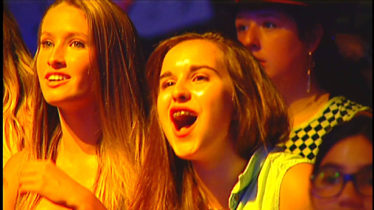 R5 LOUD live performed in Toronto