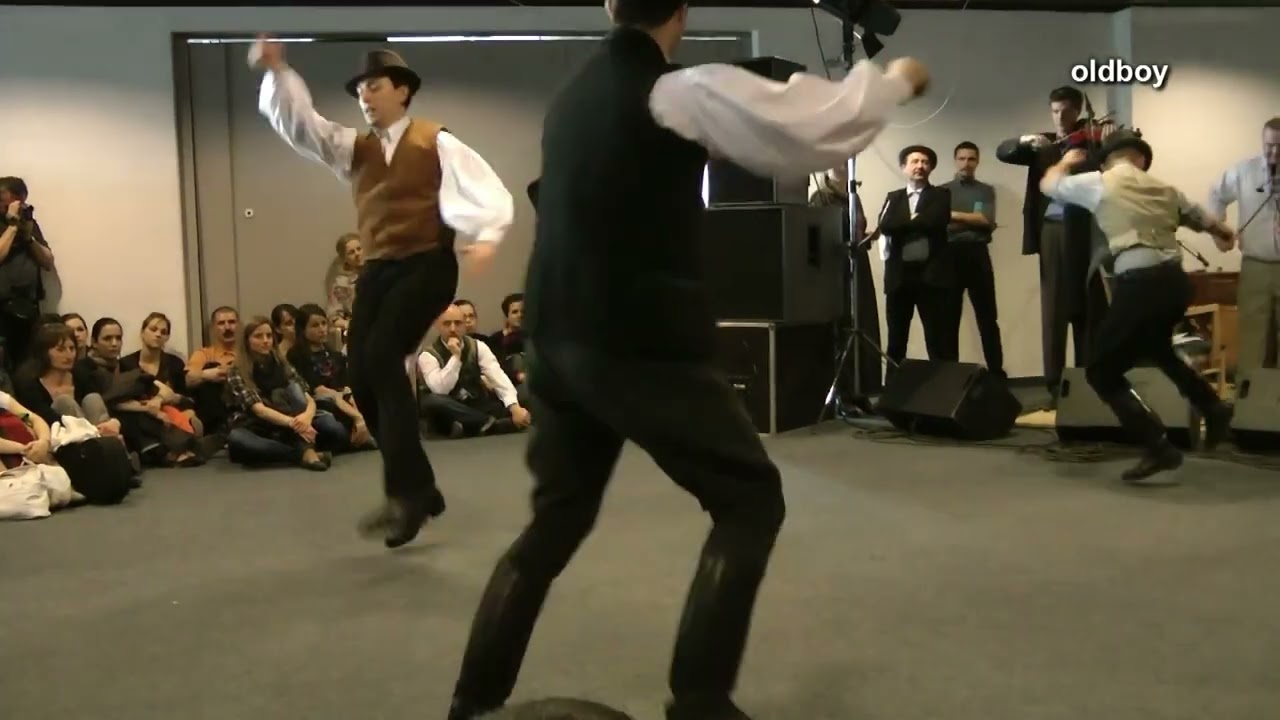 [THT 2012] Aranyos bemutató - Füzesi legényes
