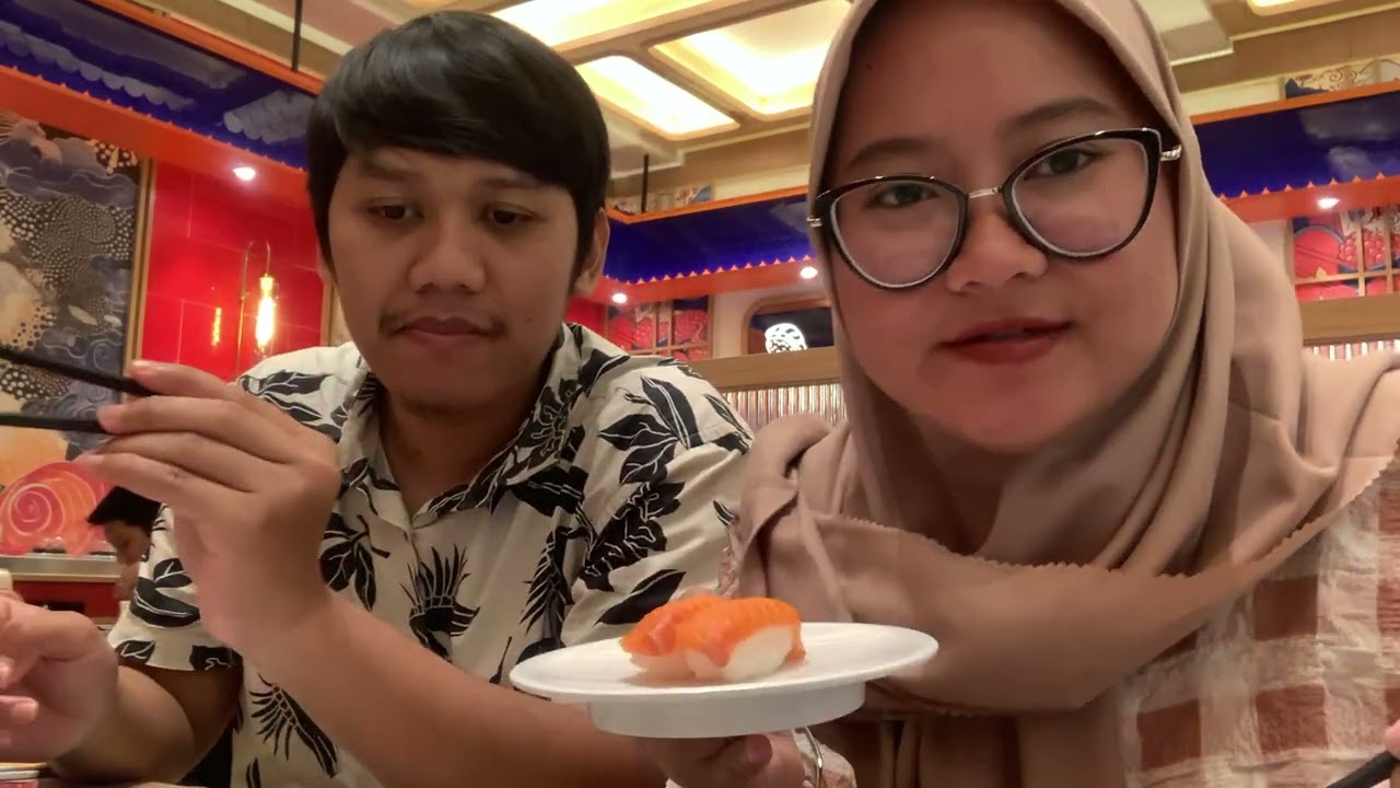 FIRST TIME MAKAN TOM SUSHI  🍣