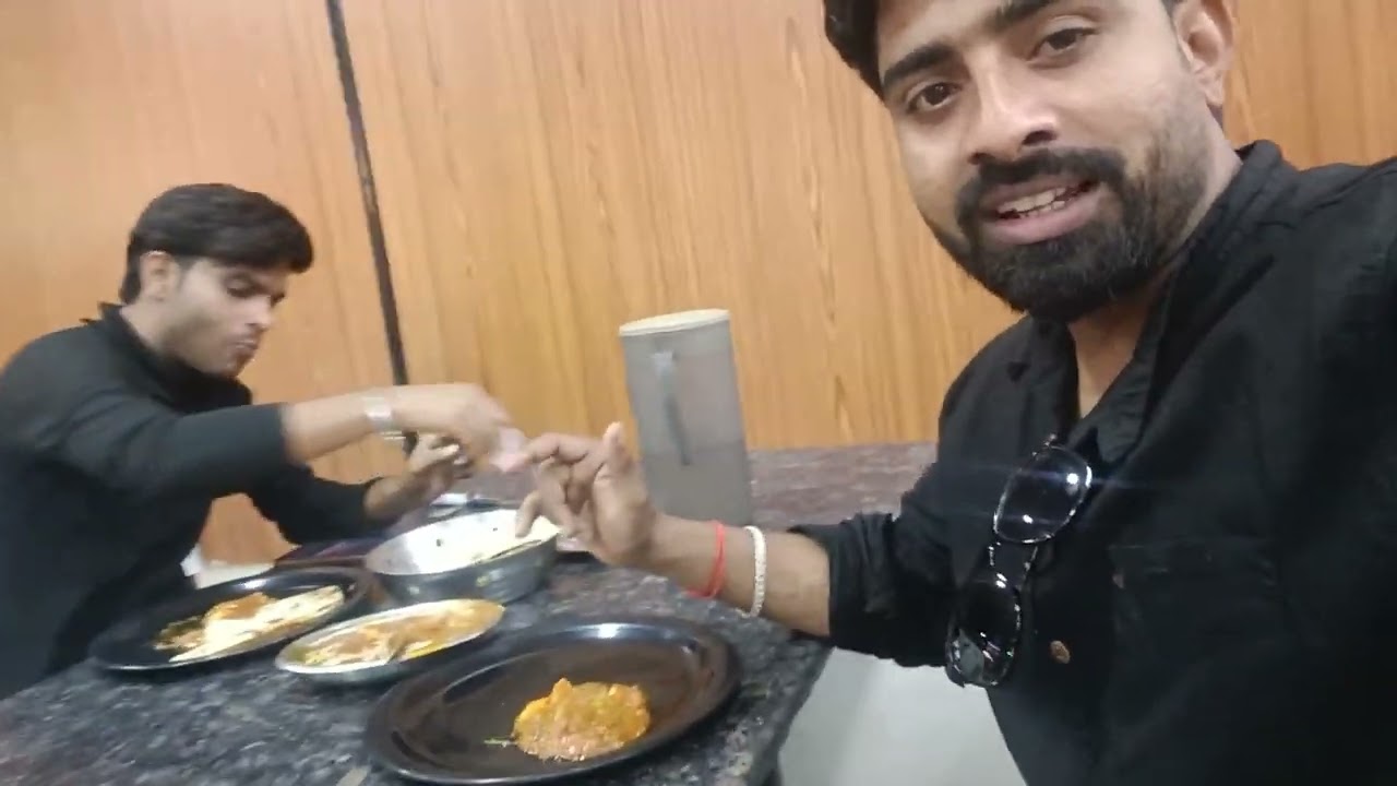 हैदराबाद में एंजॉय  एंड ट्रैवलिंग लो सफर शुरू होगया🌄🌄