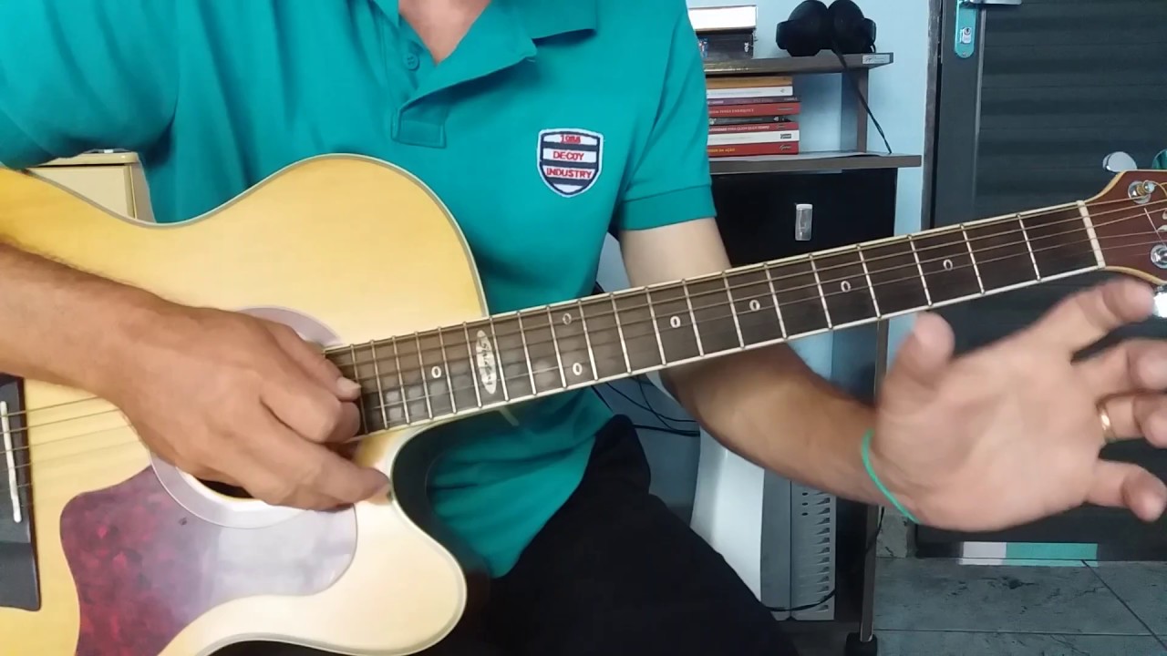 Aprenda solar simples (Eu navegarei) melodia detalhada.