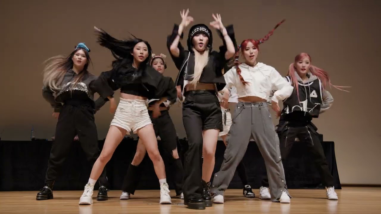 PURPLE KISS(퍼플키스) 동자아트홀 2022-08-05 20:30 팬사인회 'Nerdy'(널디) performance  직캠(Fancam)