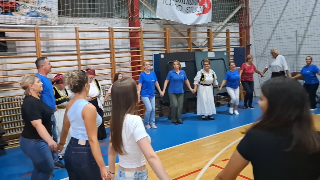Ne&scaron;to i veselo. Narodno kolo,  Busovača 