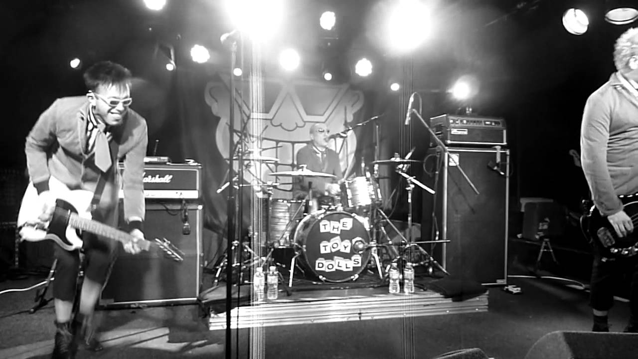 The Toy Dolls - Cloughie is a Bootboy @ Manchester Academy 01/11/13