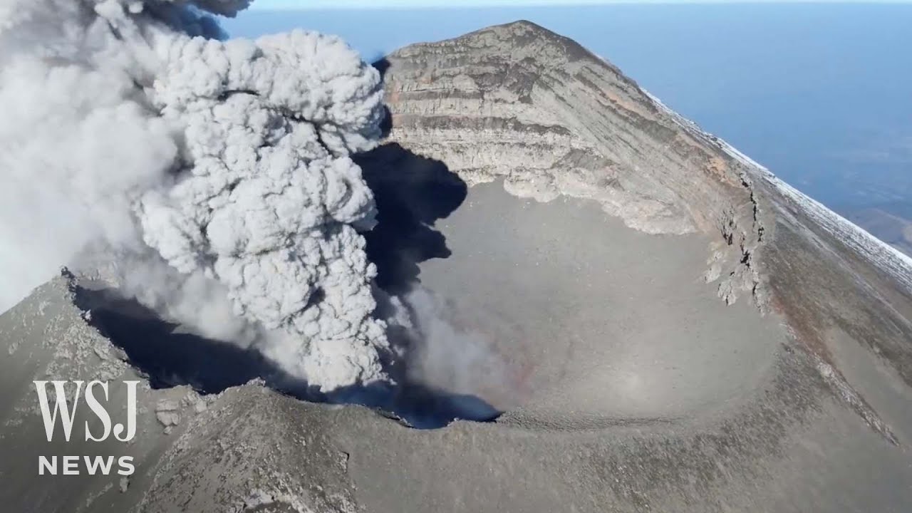 Popocatépetl Volcano: Drone Footage Shows Close-Up View of the Crater | WSJ News