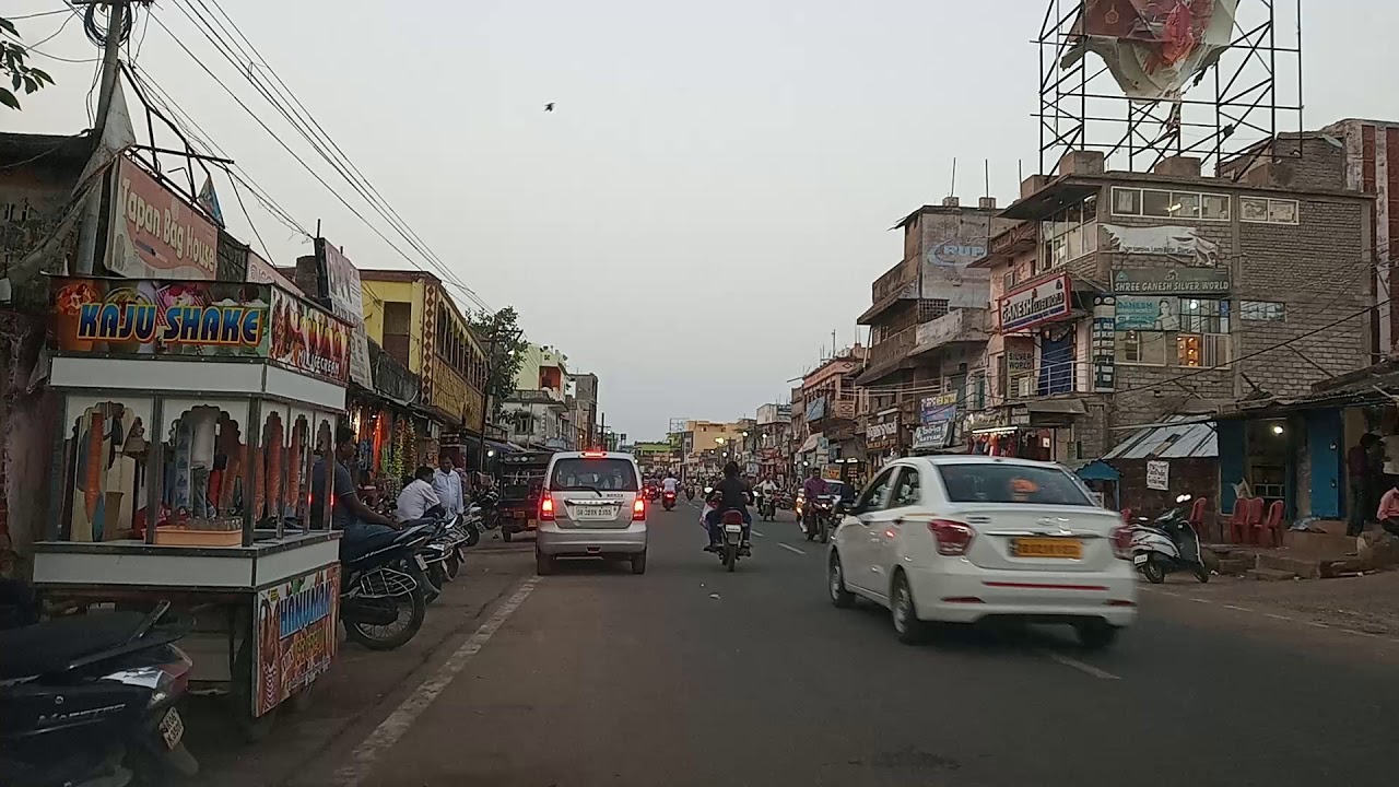 Busy Dhenkanal market at evening hour