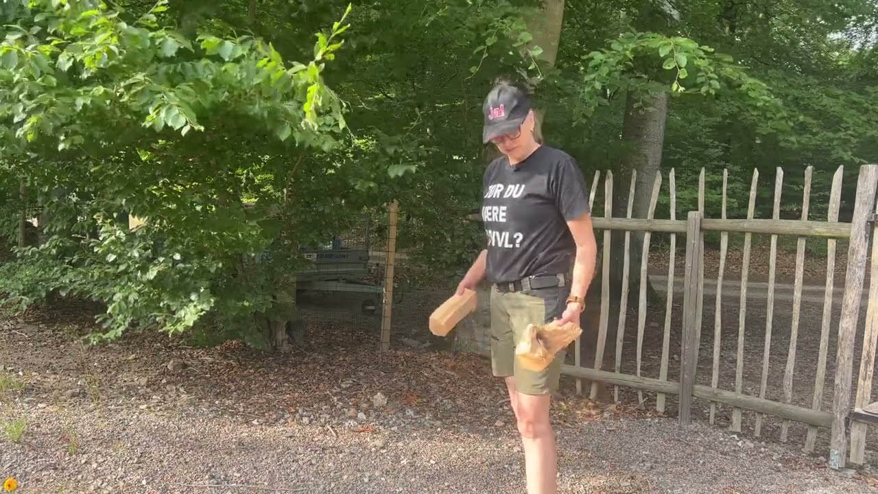 TØR DET SELV stabler brænde i rundstabel, firkantstabel og trådkurve