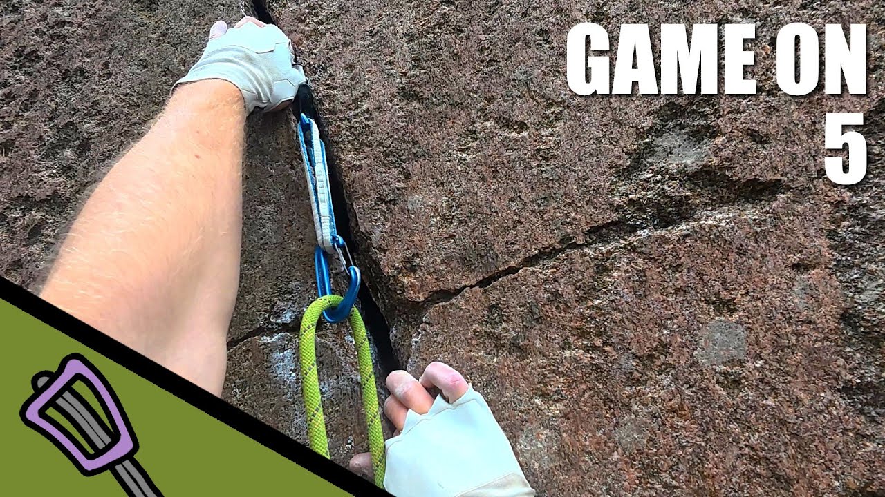 Lovely finger slots: Game On (5), Hallinds Klack | POV Trad Climbing