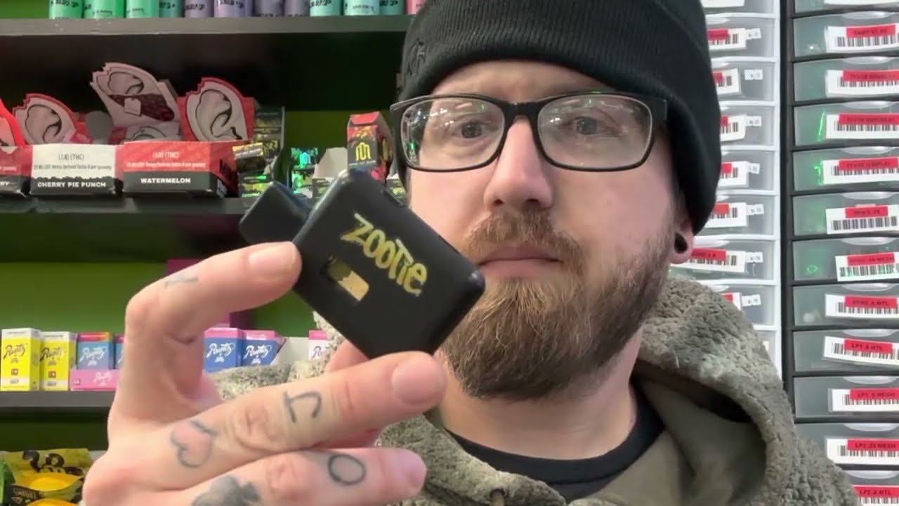 THC Review: ZOOTIE blue dream hybrid delta 8 & THC P 4 gram disposable.