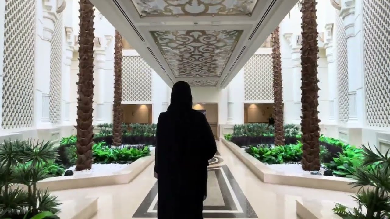 مجد يُتلى – فيلم وثائقي عن مجمع القرآن الكريم بالجامعة القاسمية