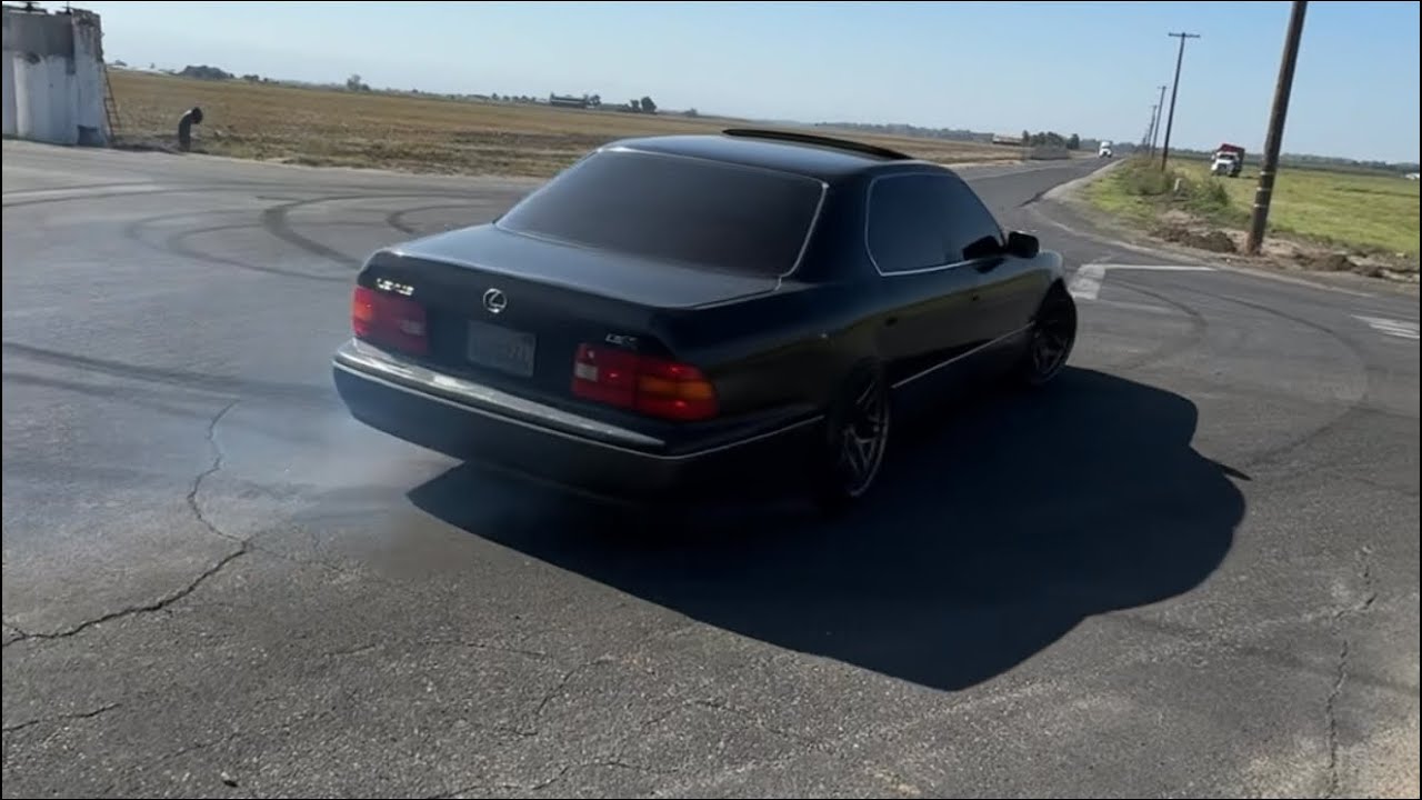 LSX400 СЕЙЧАС ЛАЕТ