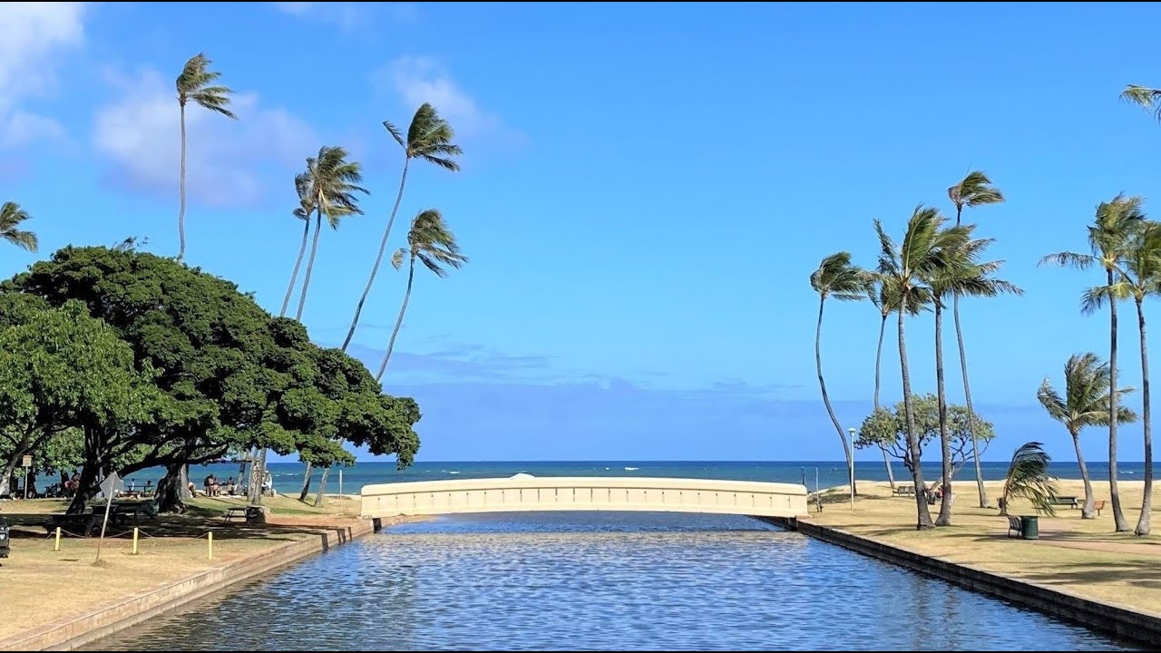 Go Walking!  Wai'alae Beach Park to Kahala Hotel Honolulu Hawaii