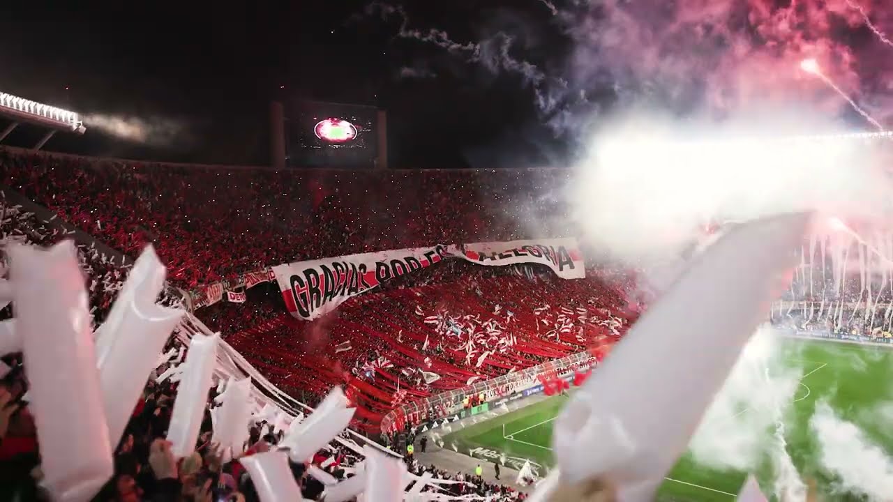 La banda del campeón 🏟😍 | River - Racing desde las tribunas del Mâs Monumental 🏆