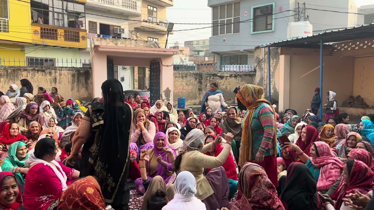 अपने पूराने गीतों की तो बात ही अलग है सपेले बीन 🫘 बजा दे हो 💐💐🫘🌺🌺