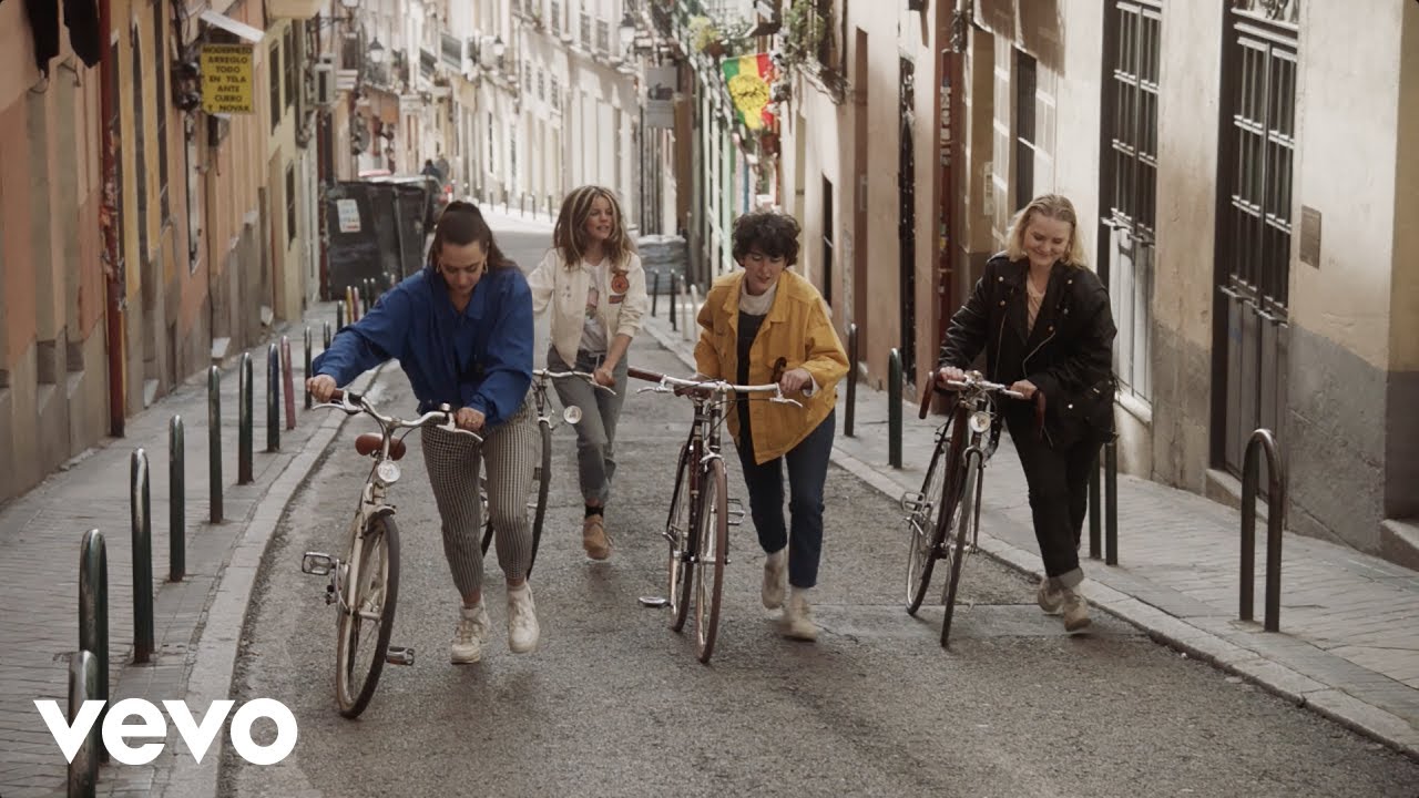 Hinds - Finally Floating