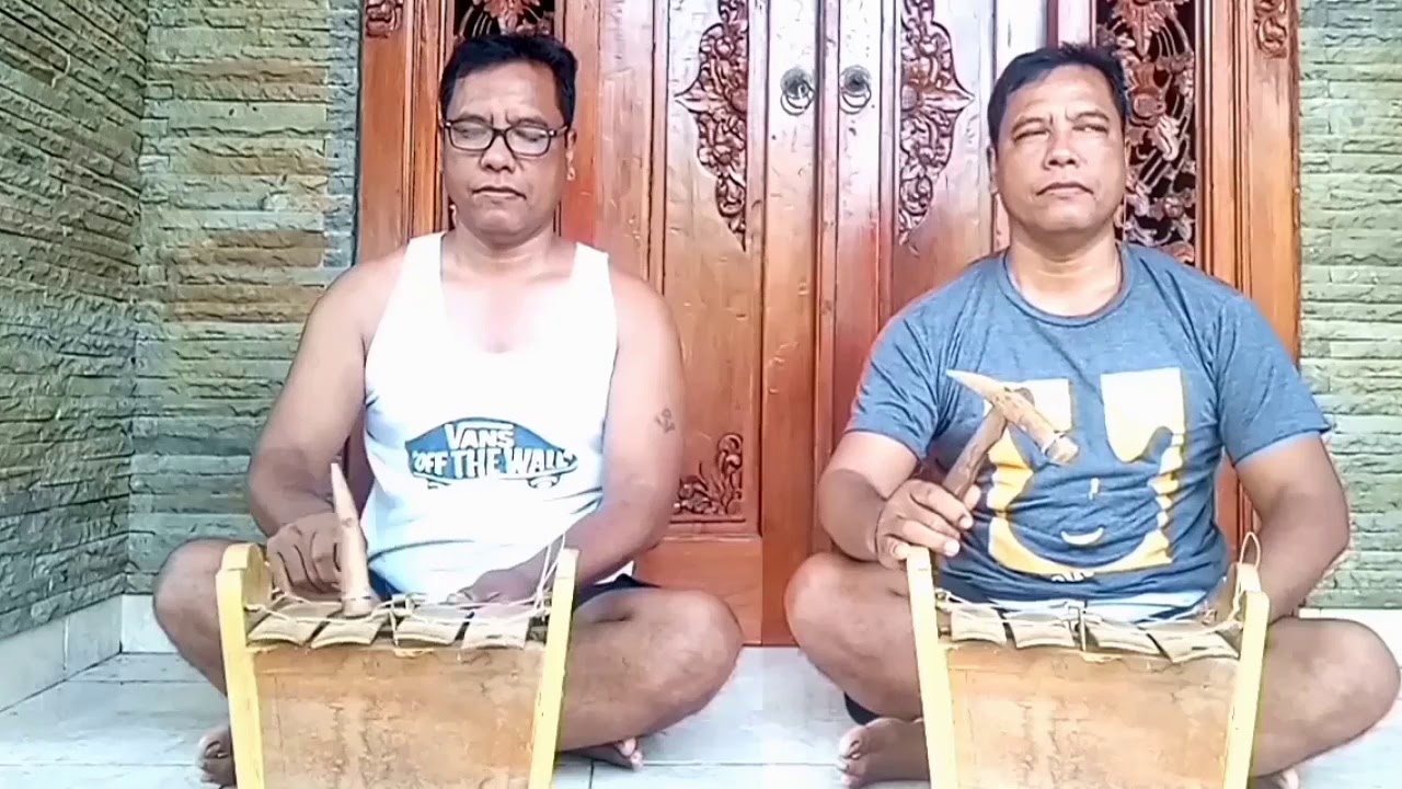 Belajar angklung
