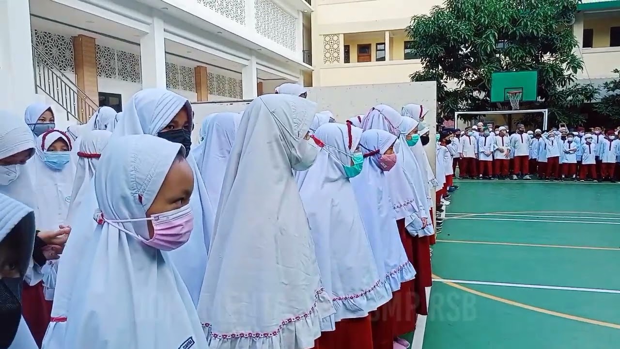 Kegiatan Apel Senin Pagi, SD - SMP ISLAM RIYADHUS SHALIHIN, 23 Mei 2022