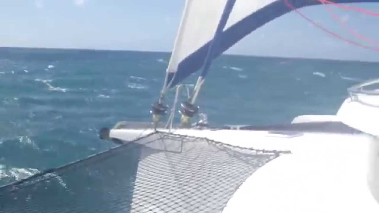 NEEL 45    trimaran  Wake