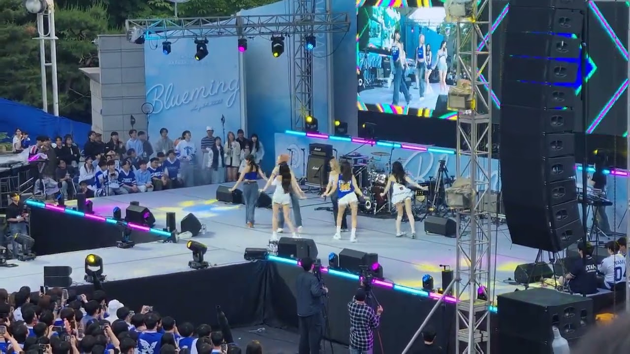 아이브 IVE - ATTITUDE 연세대학교 아카라카 Yonsei University AKARAKA 250524