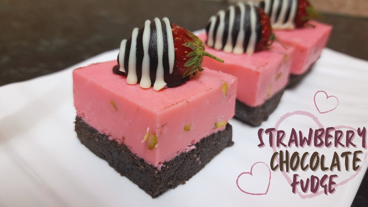 Strawberry Chocolate Fudge | Valentine's Day Special | No Bake Dessert | Strawberry Fudge Recipe