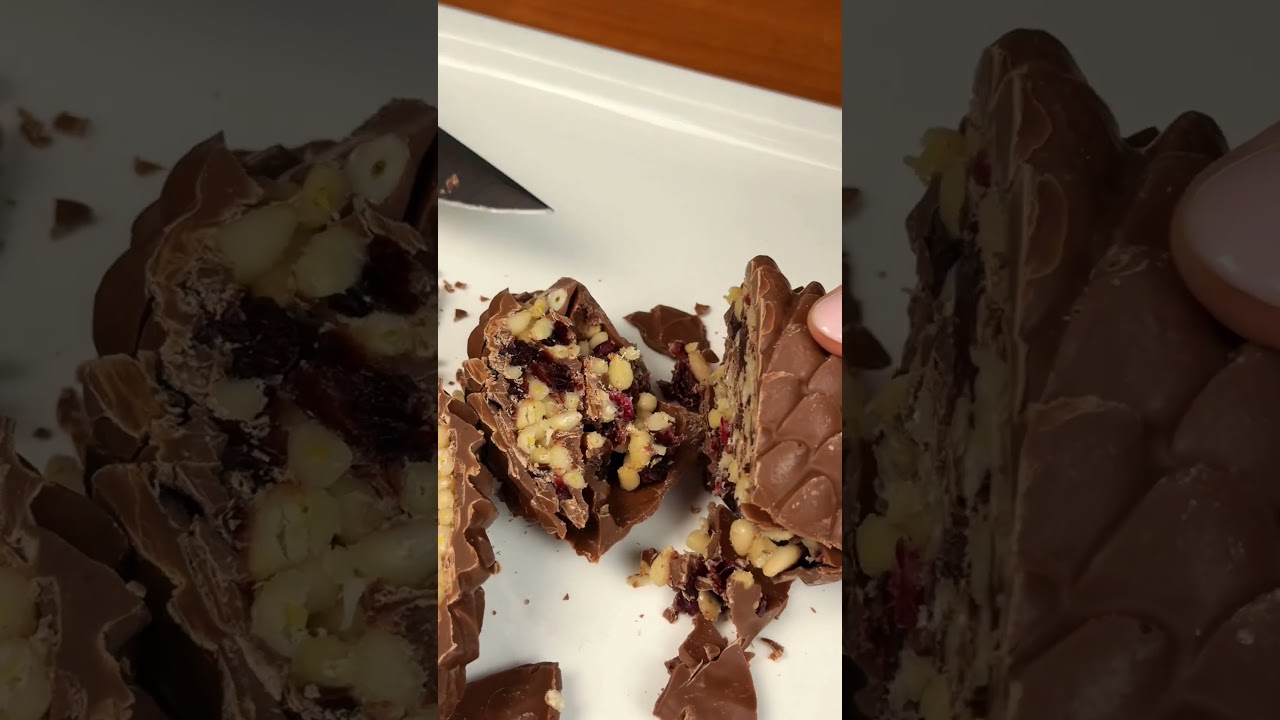 Абаканская шоколадная шишка с клюквой.Внутри молочного шоколада начинка из кедрового ореха и клюква.