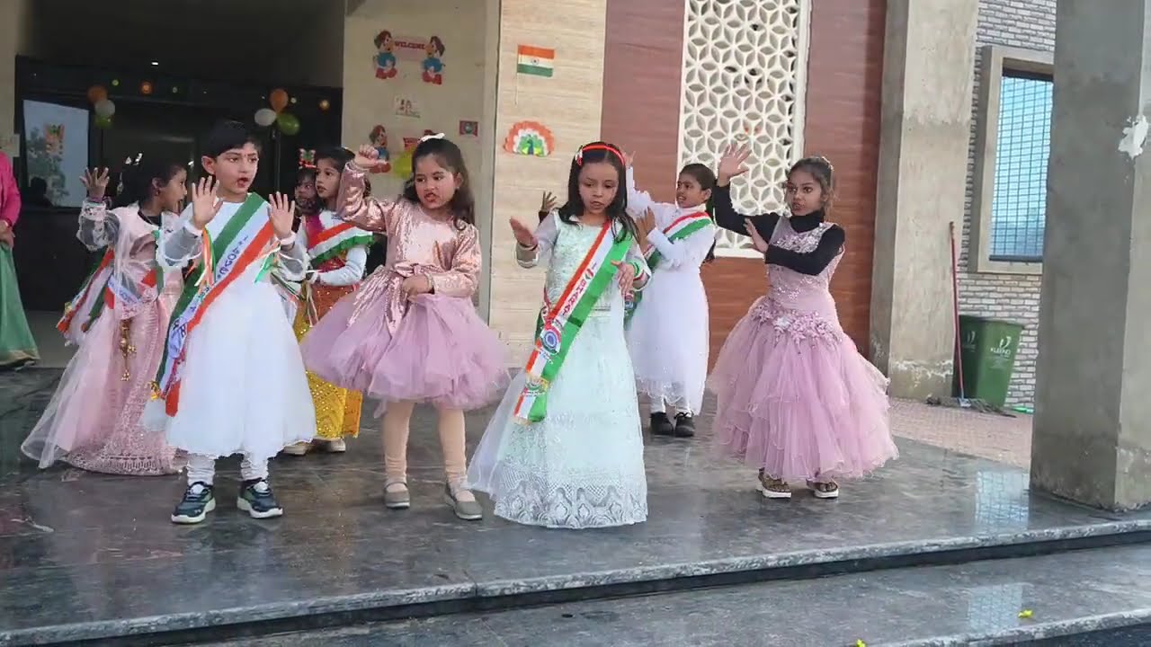 @AdeshPawarDPS  Sandese Aate Hai song पर बच्चों की देशभक्ति डांस प्रस्तुति 🇮🇳  Like 👍 🔁 Subscribe ❤️