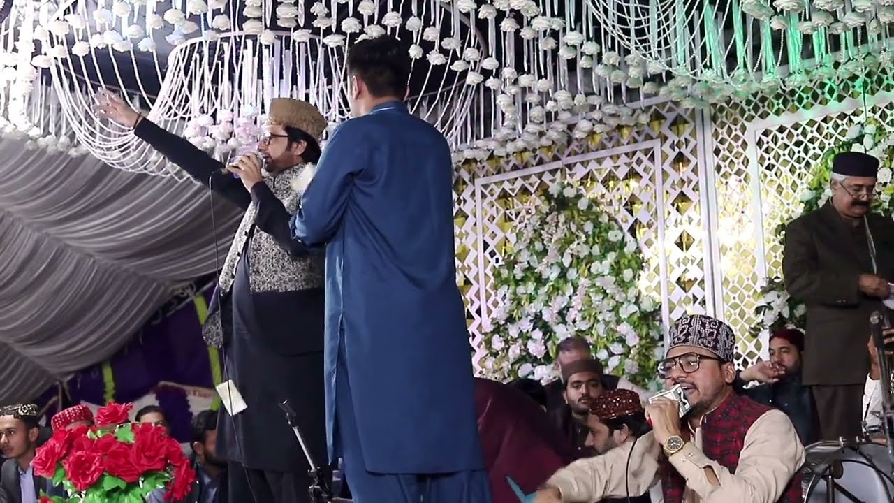 صاحبزادہ تسلیم احمد صابری محفلِ میلاد اڈا لطیف آباد  خوبصورت حاضری پیش کرتے ہوئے TASLEEM AHMED SABRI