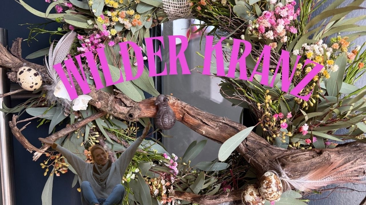 DIY T&uuml;rkranz 🩷💛 WILD & BUNT 🩷💛 Natural im Eingangsbereich