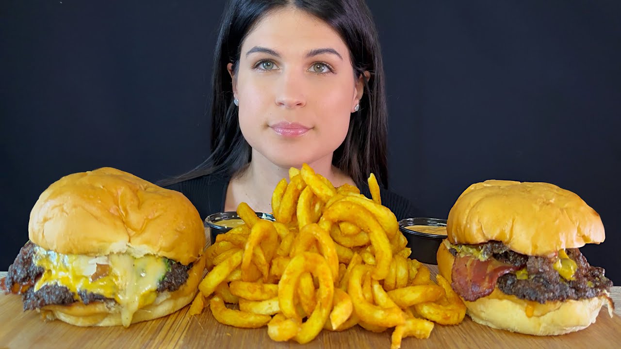 BURGERS & CURLY FRIES | MUKBANG | ASMR | EATING SOUNDS