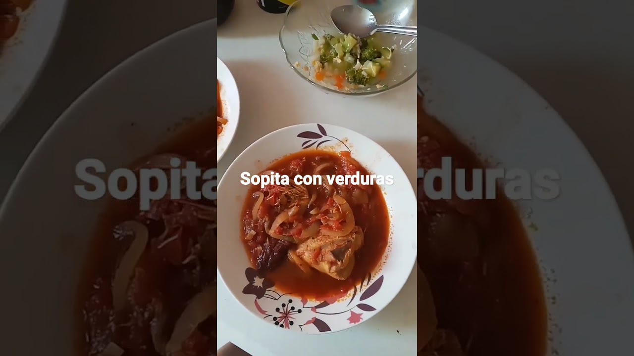 sopa con verduras y pollo #comida #pollo #comidabaratas #comidabarata #sopa