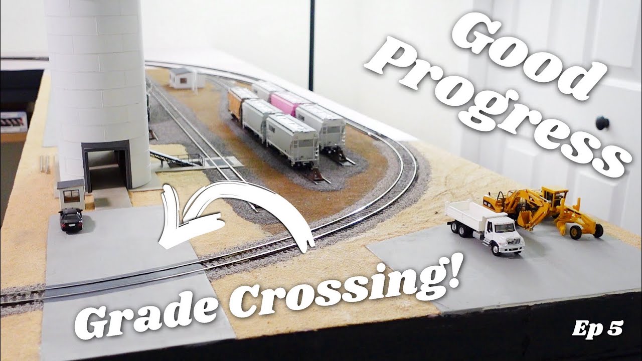 Adding a Grade Crossing, New Walthers Kit & Much More! - Ep 5