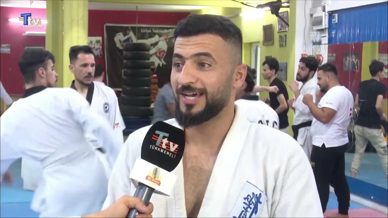 Mr.Mikrofon Şahin Celil مستر ميكروفون مع🥇ألاعب الدولي شاهين جليل
